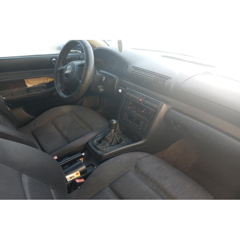 Ολόκληρο Αυτοκίνητο Audi A4 B5 Κωδ.Κινητηρα AHL 1600cc 100hp 1995-2001