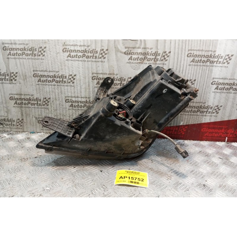 Φανάρι Εμπρός Δεξια SsangYong Rexton 2004-2010