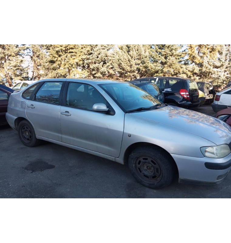 Ολόκληρο Αυτοκίνητο Seat Cordoba Κωδ.Κινητηρα APE 1400cc 75hp 2000-2002
