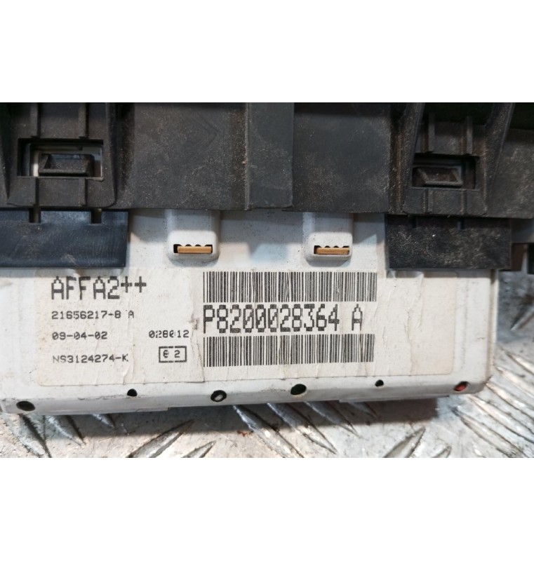 Οθόνη Πολλαπλων Ενδειξεων Renault Clio 2001-2005 15+15 pins