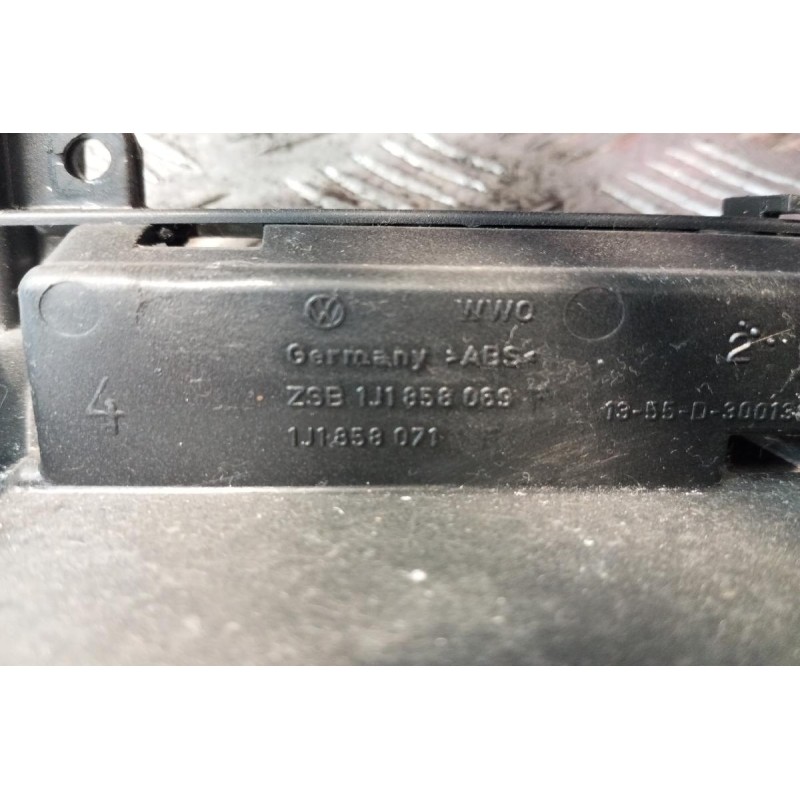 Πλασιο Κονσόλας Volkswagen Golf IV 1998-2004 1J1858071
