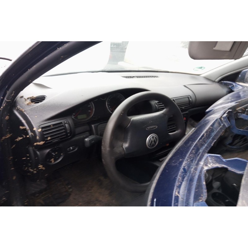 Ολόκληρο Αυτοκίνητο Volkswagen Passat Κωδ.Κινητηρα ALZ 1600cc 102hp 2000-2005