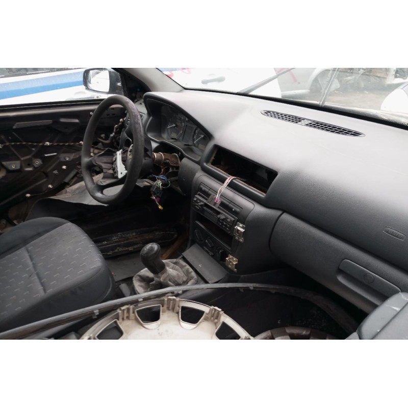 Ολόκληρο Αυτοκίνητο Skoda Octavia Κωδ.Κινητηρα BFQ 1600cc 102hp 1997-2004