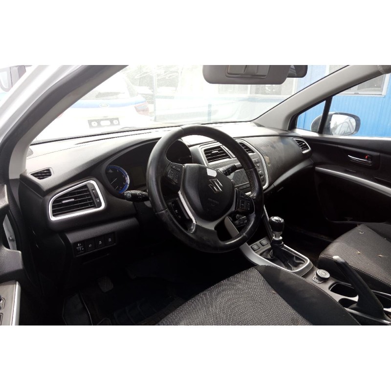 Ολόκληρο Αυτοκίνητο Suzuki SX4 S-Cross 2013-2017  