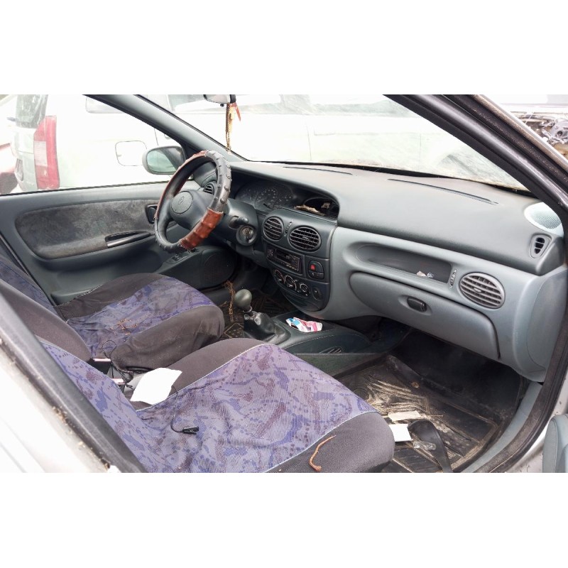 Ολόκληρο Αυτοκίνητο Renault Megane Κωδ.Κινητηρα E7J (764) 1400cc 75hp 1996-1998