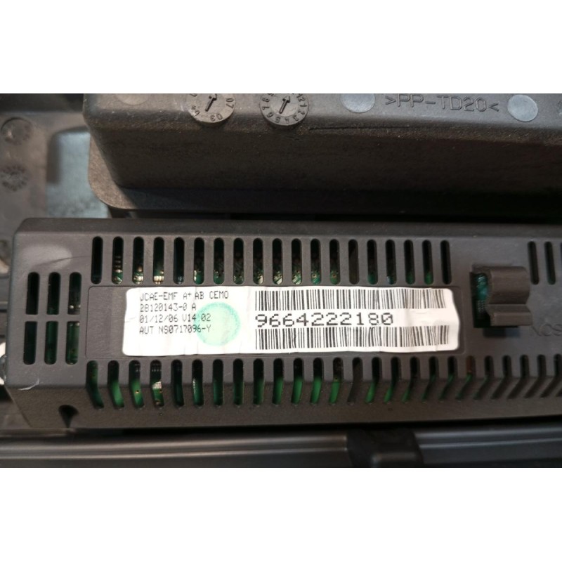 Οθόνη Πολλαπαλων Ενδειξεων Με Πλαισιο Και Αεραγωγους Citroen C4 2004-2008 9664222180