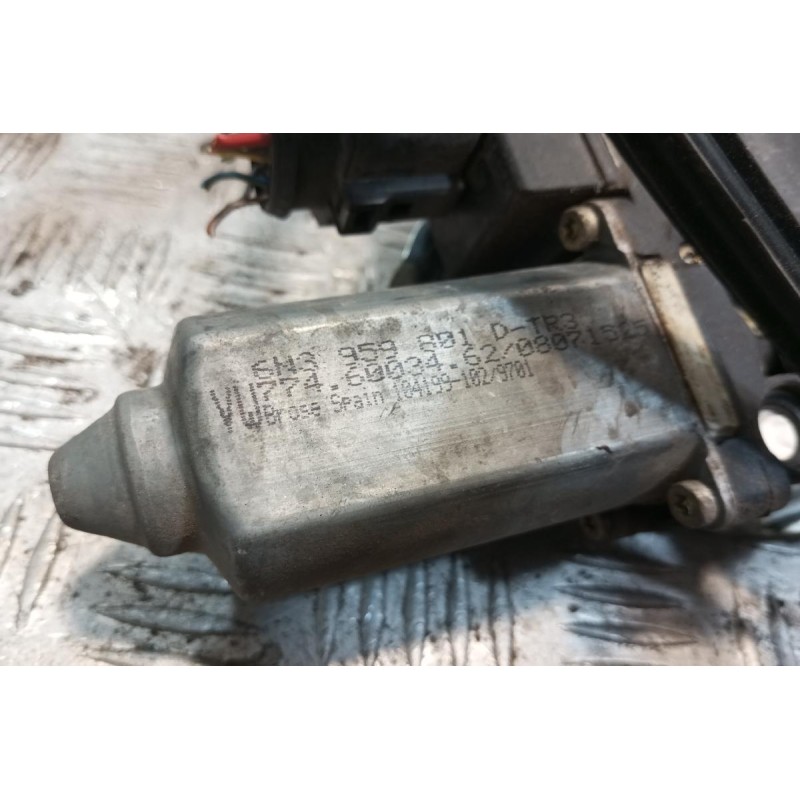 Γρύλλος - Μηχανισμός Παραθύρου Με Μοτερ Εμπρος Αριστερά Volkswagen Polo 1999-2001 8 pins 6N3959801D