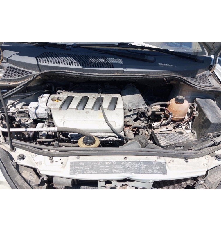 Ολόκληρο Αυτοκίνητο Renault Megane Scenic Κωδ.Κινητηρα K4M (701) 1600cc 107hp 2003-2008