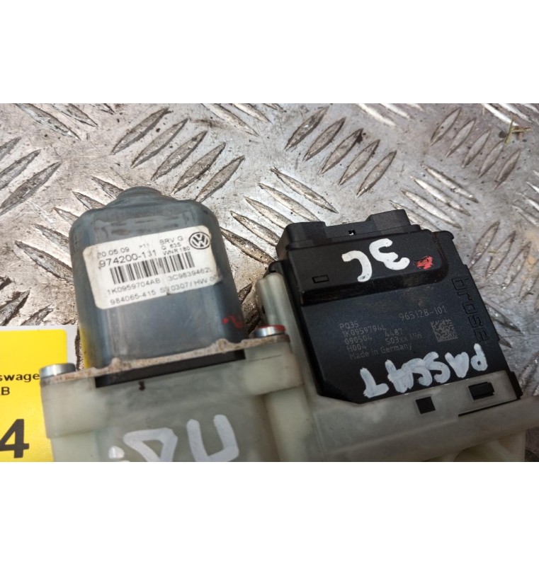 Μοτερ Παραθύρου Πισω Δεξια Volkswagen Passat 2006-2011 1K0959704AB