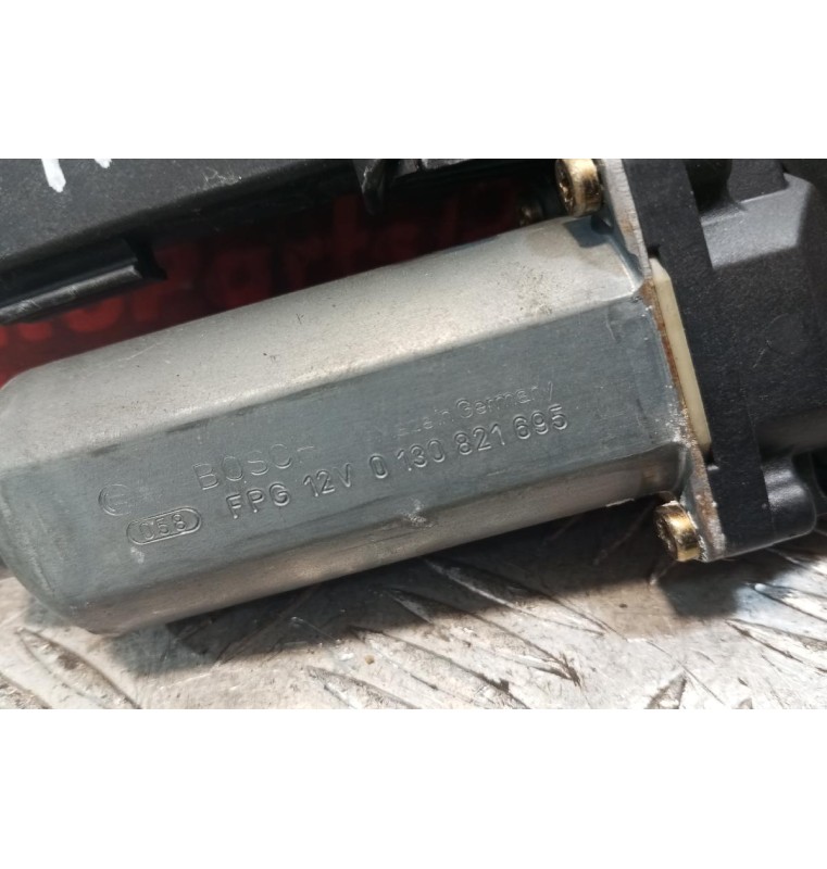 Μοτέρ Παραθύρου Εμπρός Αριστερό Volkswagen Passat 1997-2000 0130821695 1C1959801 29 pins