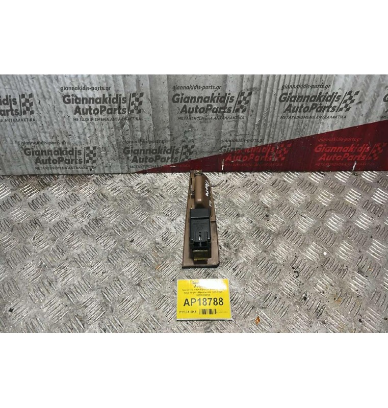 Διακόπτης παραθύρου με πλαίσιο πίσω δεξιά 10 pins Hyundai XG  1999-2005 93580-39ΧΧΧ
