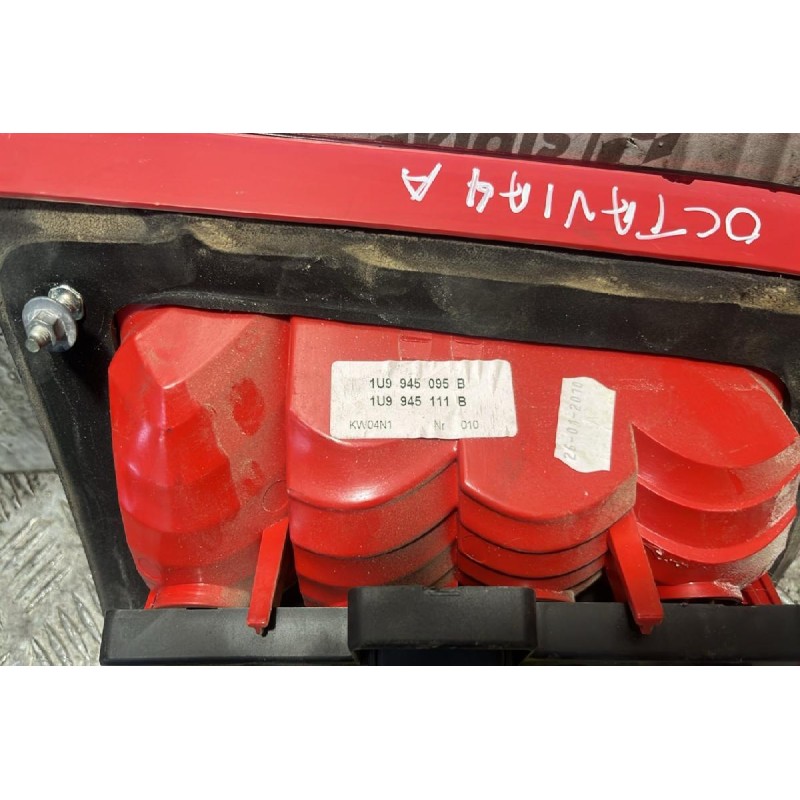 Φανάρι Πίσω Αριστερά 6 pins Skoda Octavia 1997-2004 1U9945095