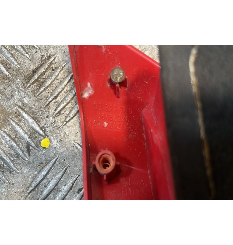 Φανάρι Εσωτερικό Πίσω Δεξιά Alfa Romeo Alfa 147 2000-2004 46556346