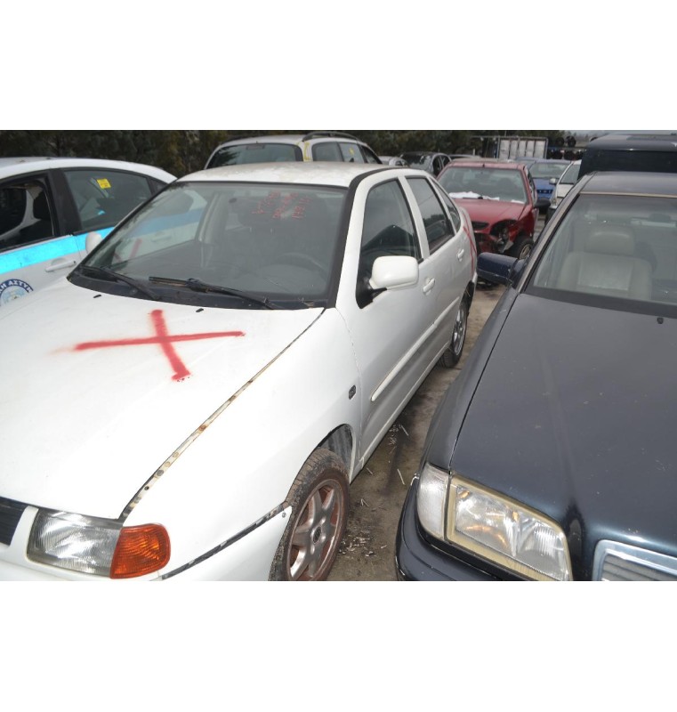 Ολόκληρο Αυτοκίνητο Volkswagen Polo Classic 1.4 Αρ.Κινητήρα ΑΕΧ  1996-1998