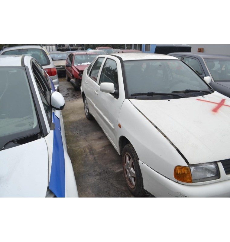 Ολόκληρο Αυτοκίνητο Volkswagen Polo Classic 1.4 Αρ.Κινητήρα ΑΕΧ  1996-1998