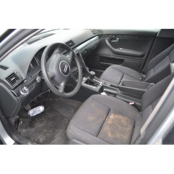 Ολόκληρο Αυτοκίνητο Audi A4 Avant 2.5 TDI Αρ.Κινητήρα ΑΥΜ 2000-2005