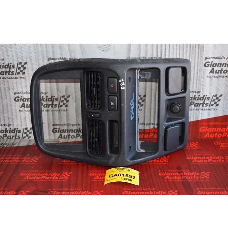 Κονσόλα Ταμπλό Nissan Navara D22 2001-2005