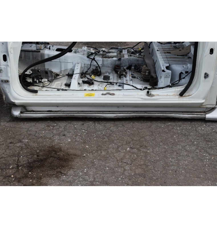 Μαρσπιέ Αριστερό Mitsubishi L200 2015-2020 (Ημικάμπινο)