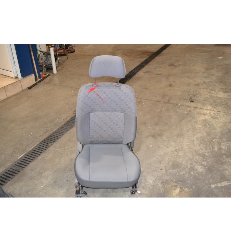 Κάθισμα Δεξί Nissan Navara D22 1998-2010