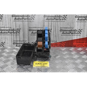 Ασφαλειοθήκη Nissan Navara D40 2005-2012 6356-4197
