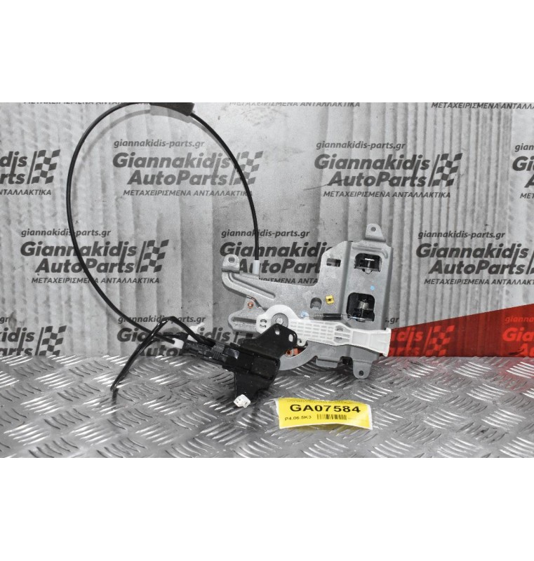 Χερούλι Πόρτας Mitsubishi L200 4Ν15 2014-2020 (Πίσω Δεξιά Μιαμιση Καμπινα)