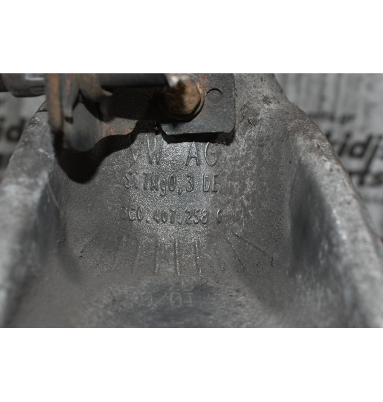 Ακραξόνιο Δεξιά Μπροστά Volkswagen Passat B6 2005-2011 3C0407258C (Με ABS)