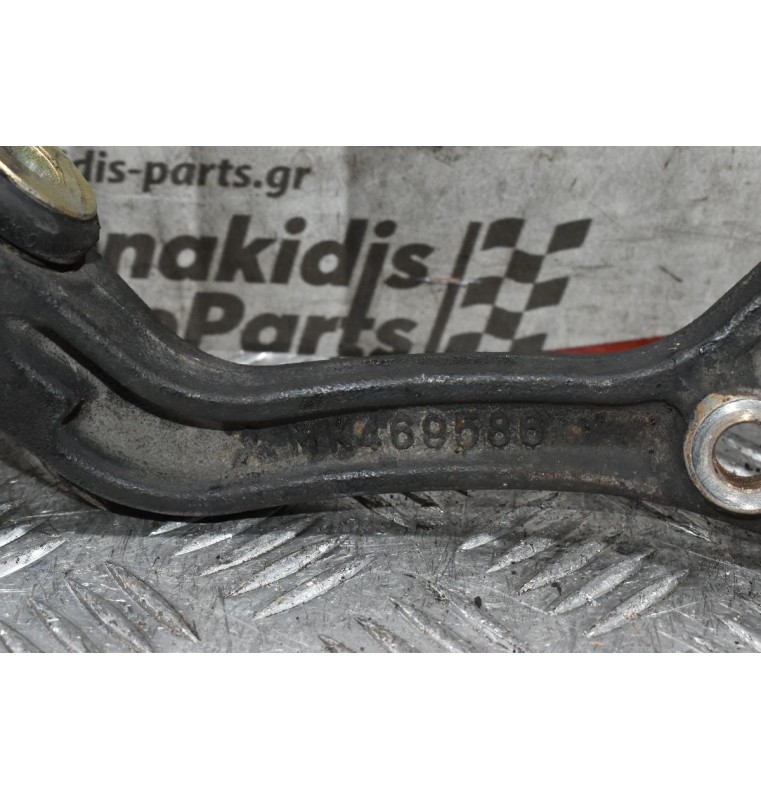 Ψαλίδι Άνω Δεξιά Mitsubishi Canter FB70AB 1997-2004 MK469586