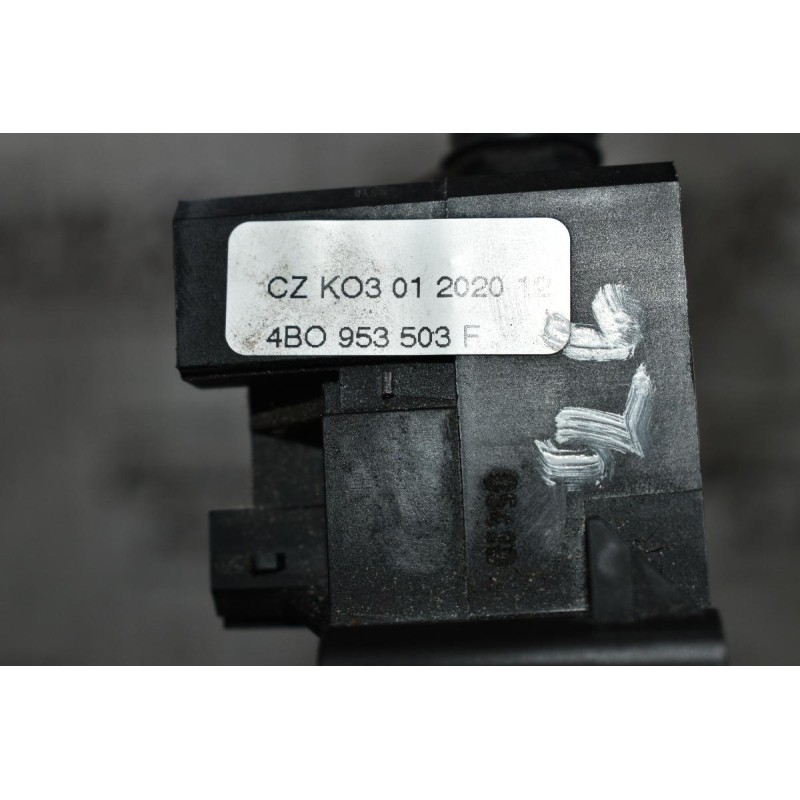 Διακόπτης Υαλοκαθαριστήρων Volkswagen Golf VI/Audi A3/Skoda Octavia 1998-2004 4B0953503F (8+2pins)