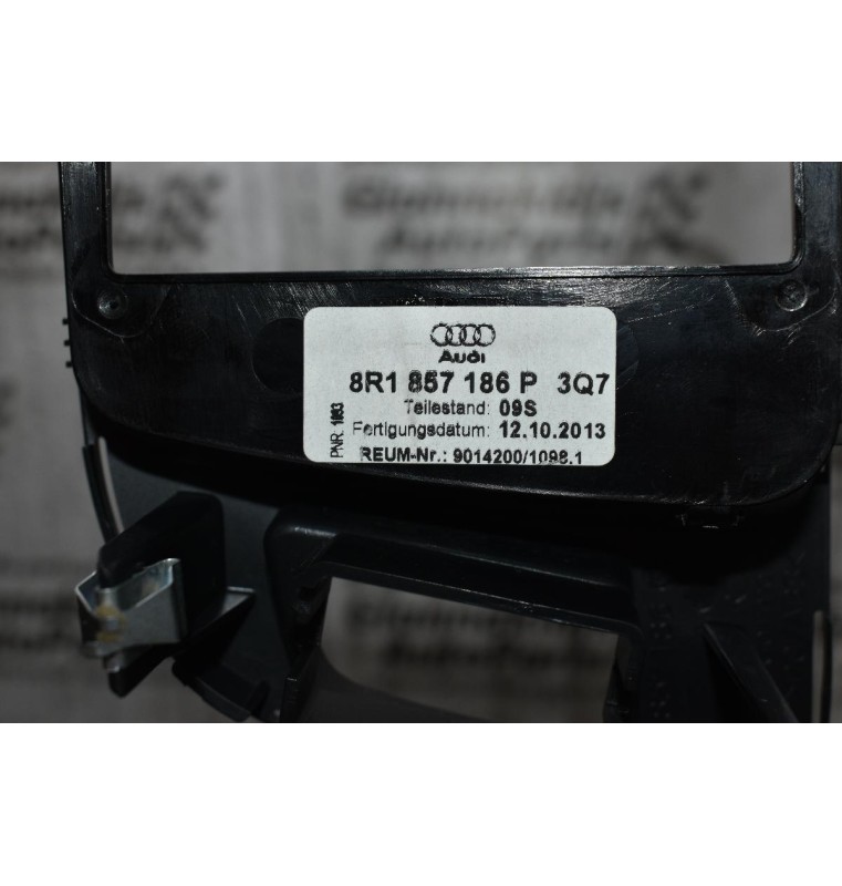 Οθόνη / Κάλλυμα Οθόνης / Κεραία GPS Audi Q5 2008-2013 8R0919604A - 8R1857186P