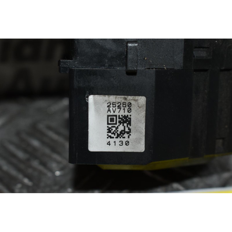 Διακόπτης Υαλοκαθαριστήρων Nissan Almera N16/Primera P12 2000-2006 25260 AV710 (12pins)