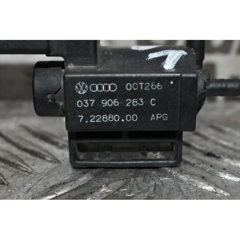 Βαλβίδα Κενού Volkswagen Golf V 2004-2008 037906283C