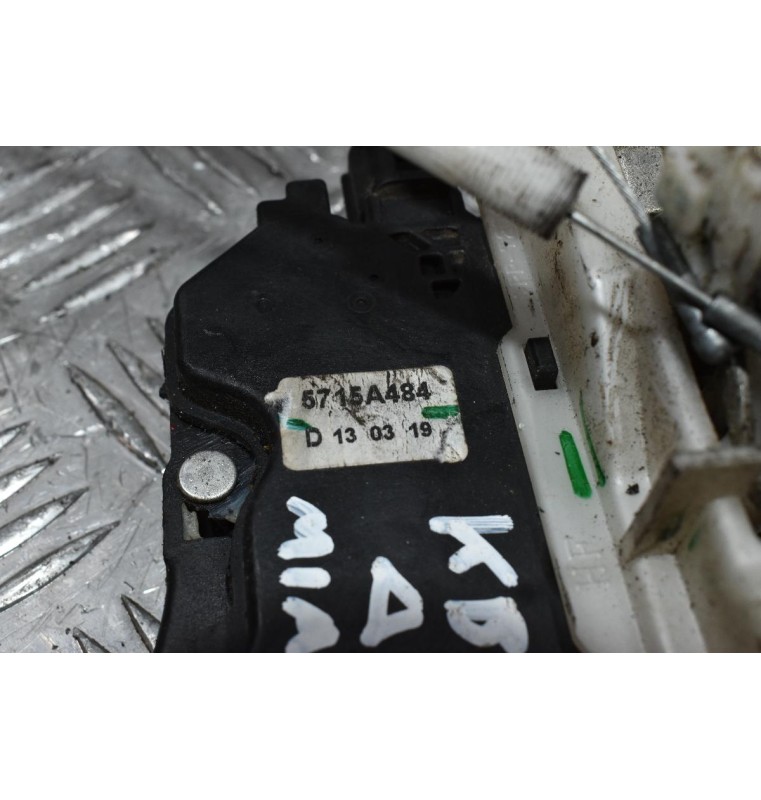 Κλειδαριά Πόρτας Εμπρός Δεξιά Mitsubishi L200 KB4 2006-2014 5715A484 (Μιάμιση Καμπίνα)