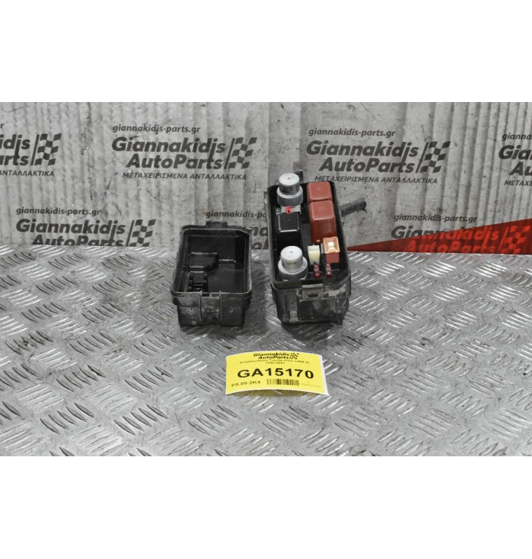 Ασφαλειοθήκη Toyota Hilux LN85 2L 1990-2001 (Μικρό Σπάσιμο)