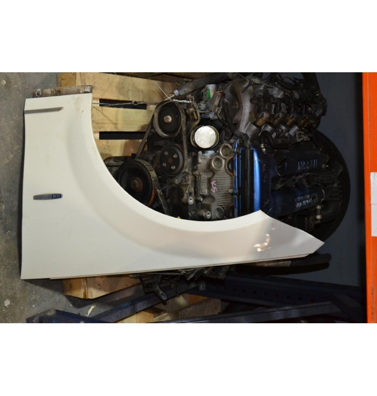 Μούρη Κομπλέ Mercedes-Benz C200 W204 AMG Xenon 2007-2012 (Με 2 φτερα και καπω)