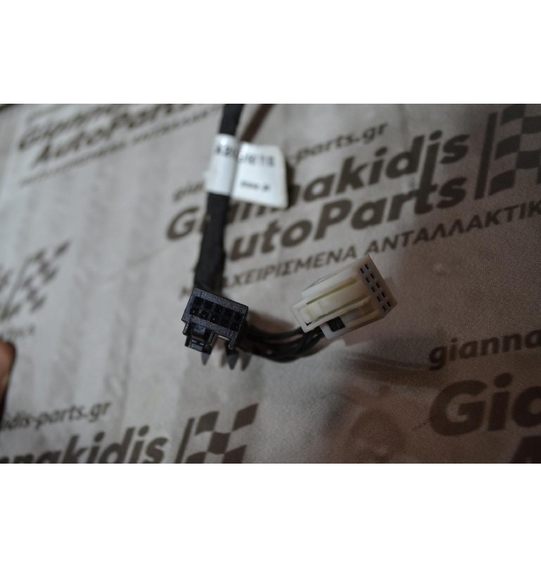 Καθρεπτης Αριστερος Mercedes W204 Με Φλας 2007-2014 (10+10 pins)