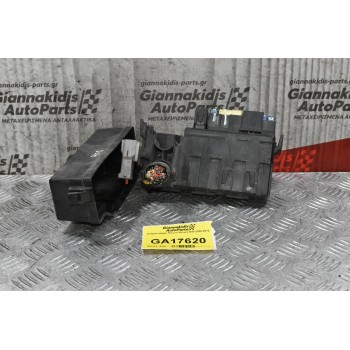 Ασφαλειοθήκη Nissan Navara D40 2005-2012