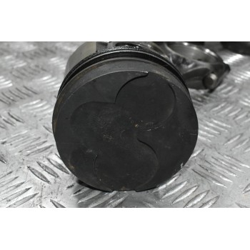 Πιστόνια + Μπιέλες Mitsubishi L200 4D56 1997-2001 (Εξωτερικη Διάμετρος 90mm) (Βαλβίδες Έξω)