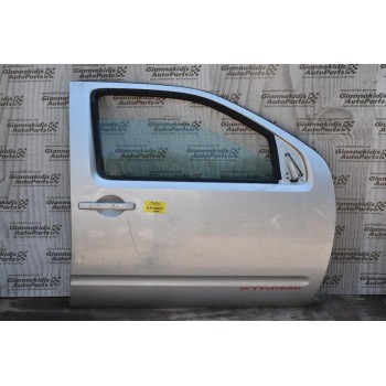 Πόρτα Εμπρός Δεξιά Nissan Navara D40 2006-2015 (Χωρίς Καθρέφτη) (Με Χτύπημα)