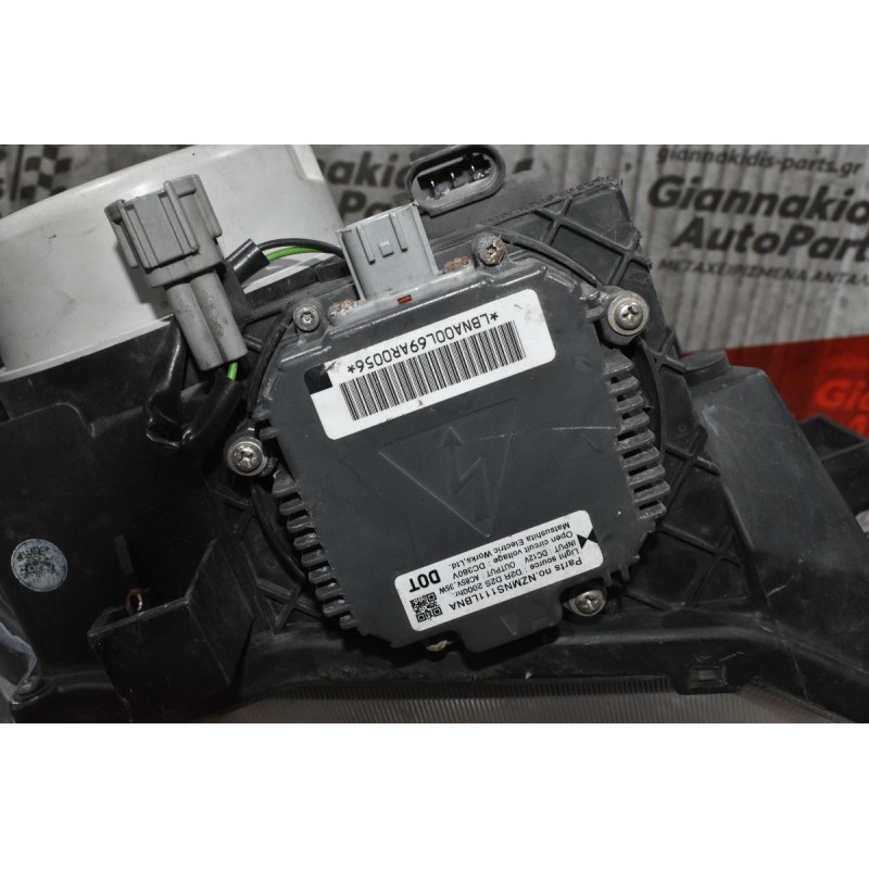 Φανάρι Εμπρός Αριστερό Nissan Navara D40/Pathfinder 2.5 dCi 4WD 2005-2022 26060-EB383 BI-XENON (Σπασμένη Η Μία Βάση)