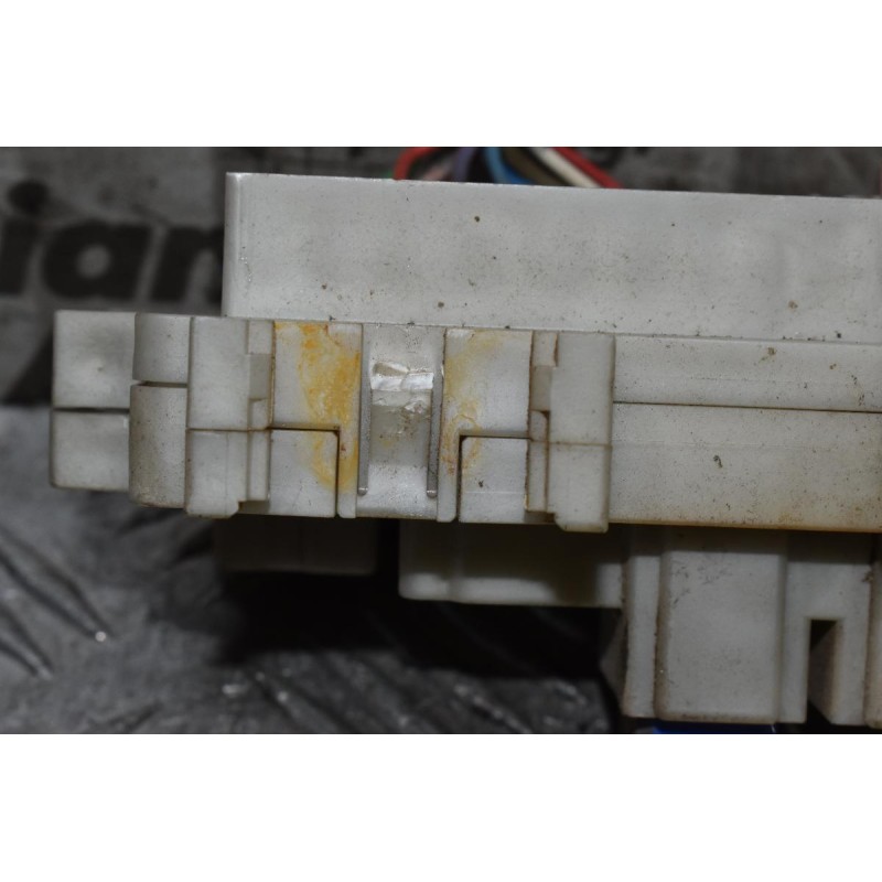 Ασφαλειοθήκη Nissan Navara D40 2005-2010 (Μικρό Χτύπημα)