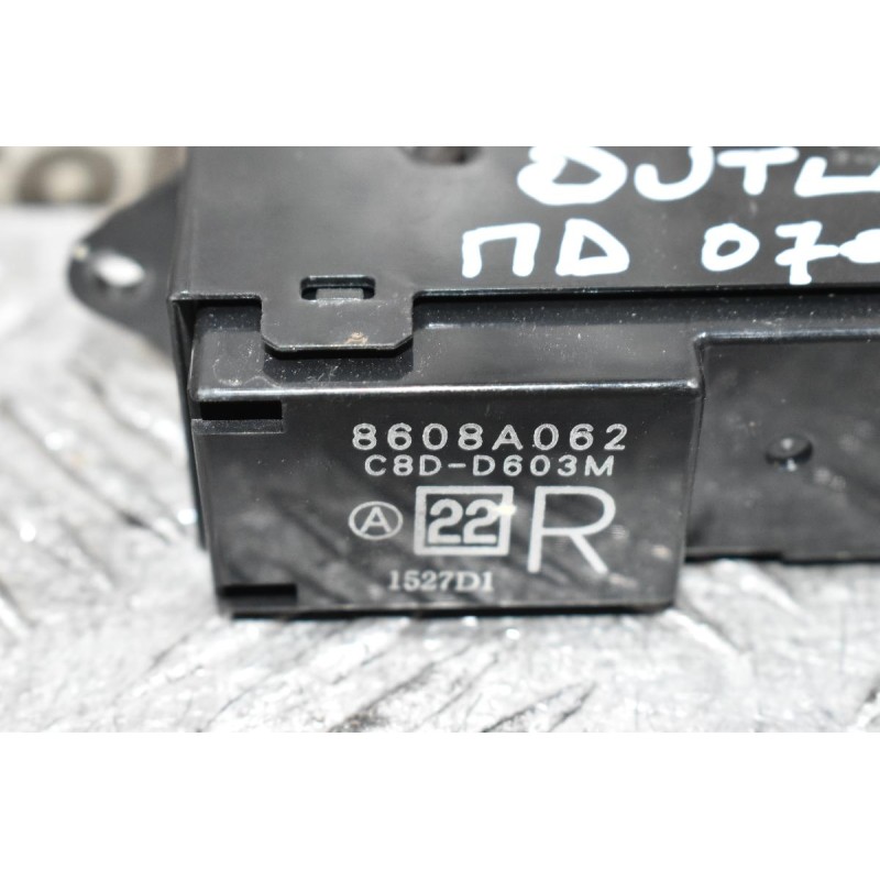 Διακόπτης Παραθύρων Πίσω Δεξιά Mitsubishi Outlander 2008-2011 8608A063 (8pins)