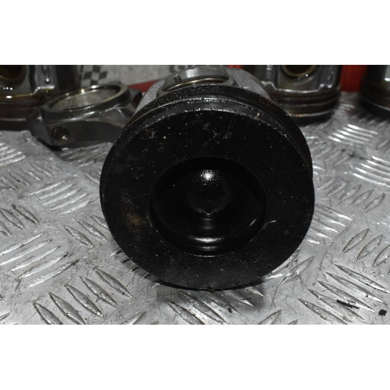 Πιστόνια + Μπιέλες Ford Transit 2.4 TDCI H9FB 2005-2010 (Εξωτερικη Διαμετρος 90mm) (4αδα)