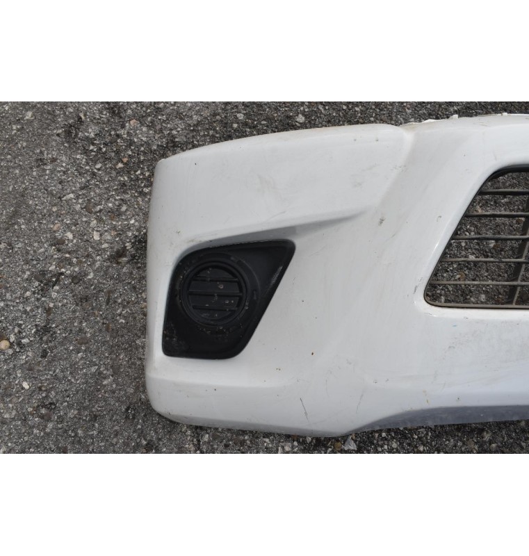 Προφυλακτήρας Εμπρός Toyota Hilux Revo 2015-2019 (Γνήσιο - Ελαφρώς Μεταχειρισμένο)