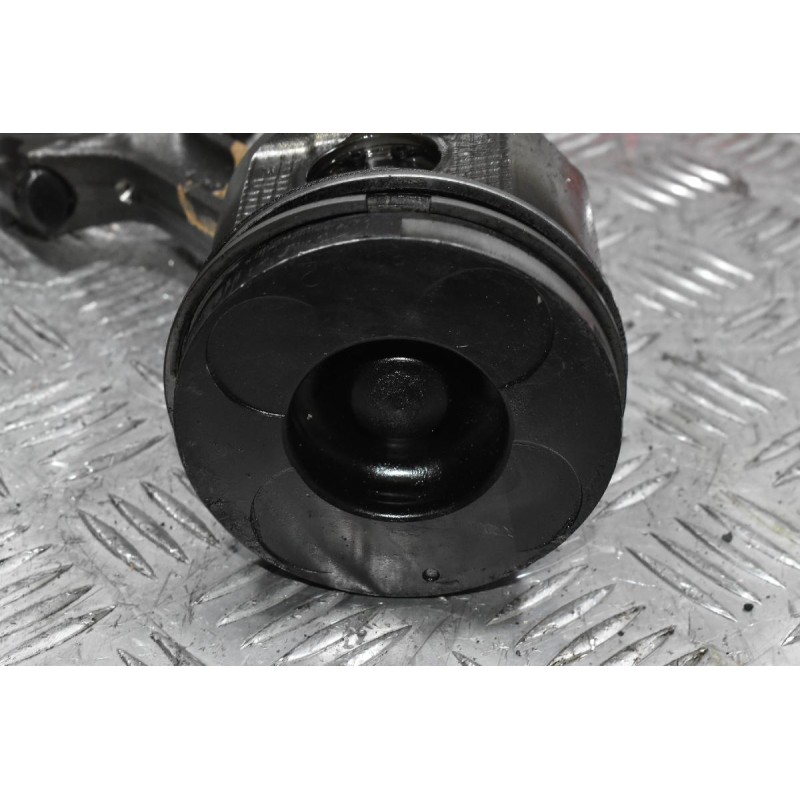 Πιστόνι + Μπιέλα Nissan Navara D22 YD25 2001-2005 (Εξωτερικη Διαμετρος 89mm)