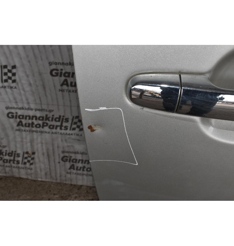 Πόρτα Πίσω Δεξιά 4Πορτο Toyota Hilux KUN25 2005-2015 (Μικρό Χτύπημα)