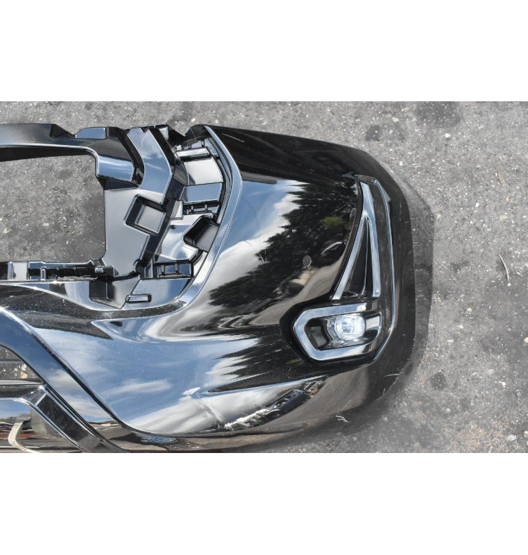 Προφυλακτήρας Εμπρός Toyota Hilux Revo 2021-2022 (Γνήσιο - Ελαφρώς Μεταχειρισμένο) (Με Προβολάκια)