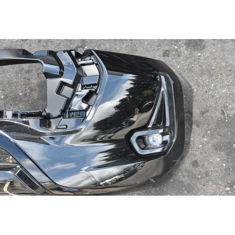 Προφυλακτήρας Εμπρός Toyota Hilux Revo 2021-2022 (Γνήσιο - Ελαφρώς Μεταχειρισμένο) (Με Προβολάκια)