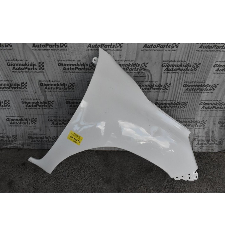 Φτερό Δεξί Toyota Hilux Revo GUN 4X4 2015-2022 (Γνήσιο) (Με Χτύπημα)