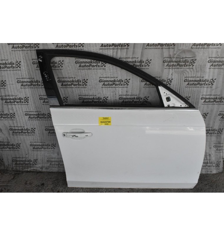 Πόρτα Εμπρός Δεξιά Audi A4 (Quatro) 2008-2012 (Με Χτύπημα)