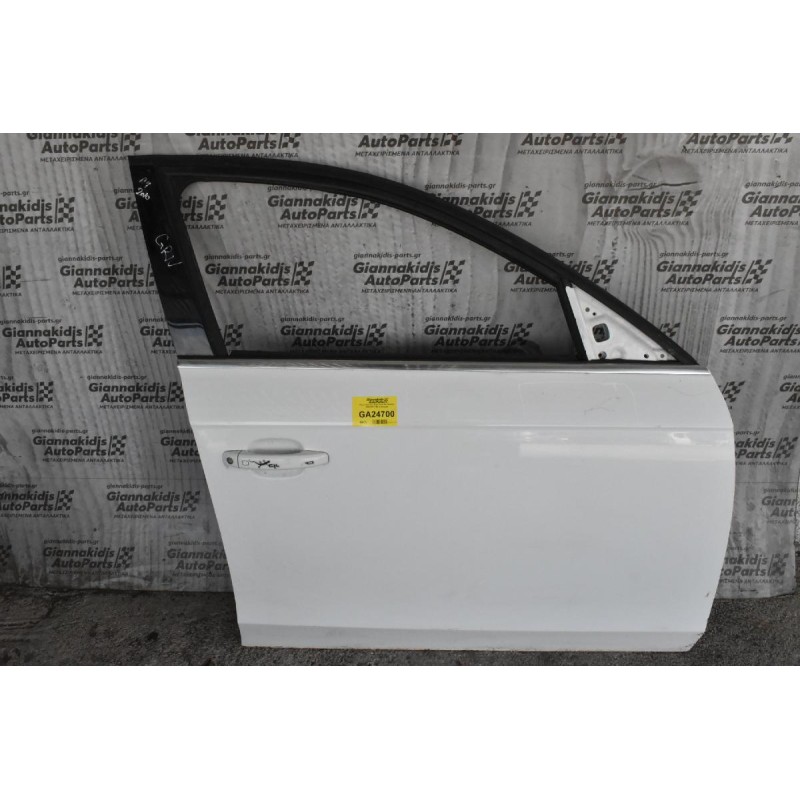 Πόρτα Εμπρός Δεξιά Audi A4 (Quatro) 2008-2012 (Με Χτύπημα)